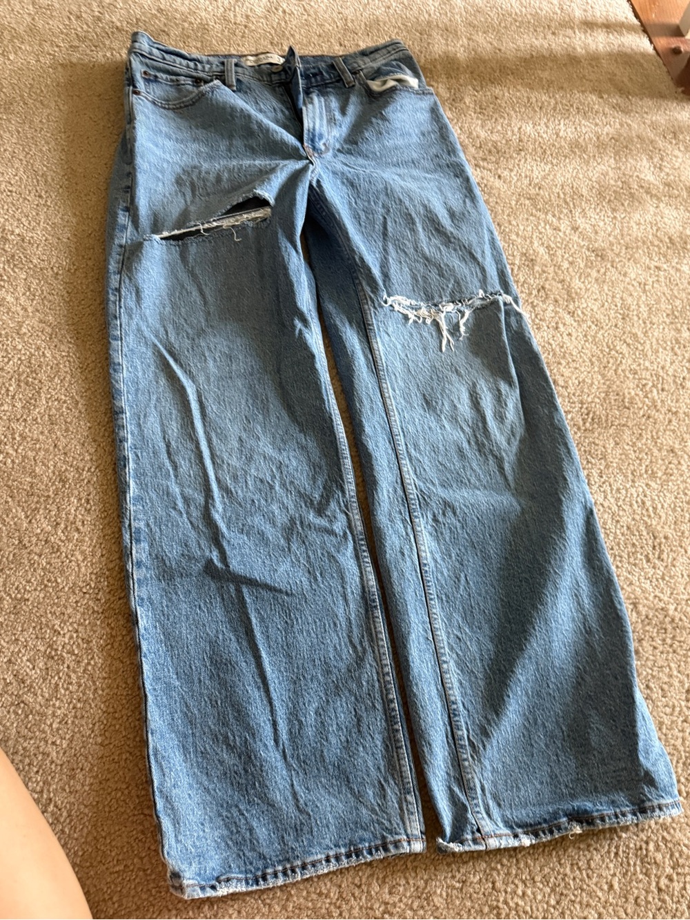 Abercrombie 90s relaxed high rise Jean (8 Regular) NWOT